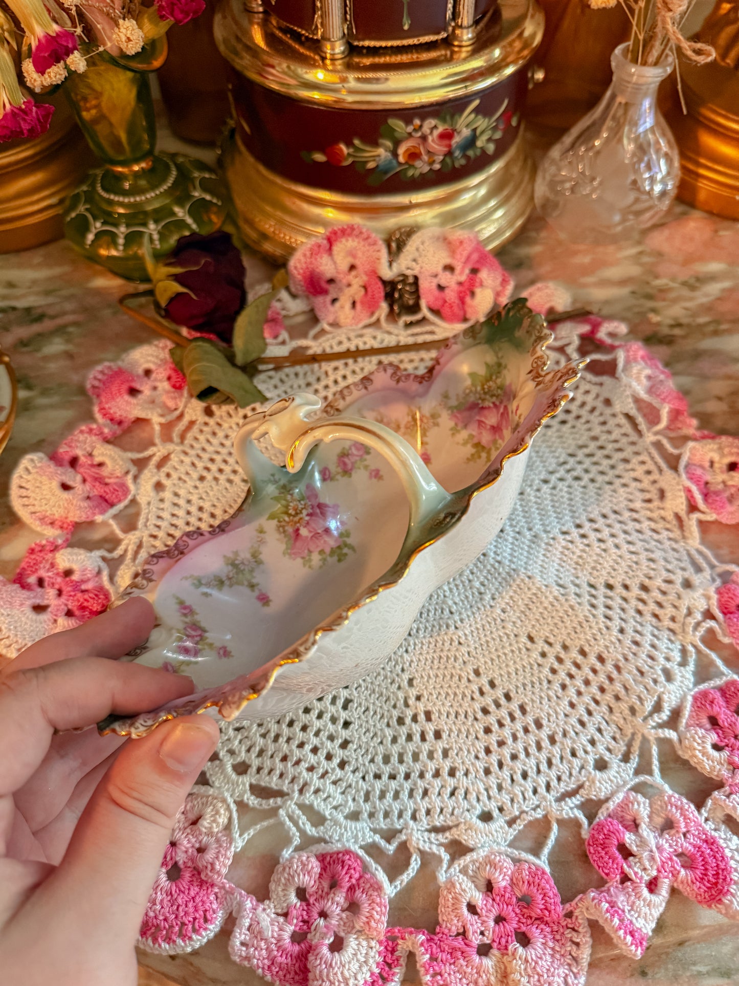 Austria floral handled ashtray✨