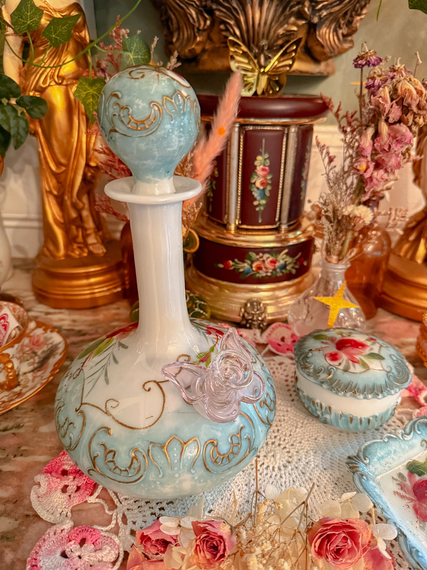 Fenton Charleston Rose Milk Glass✨