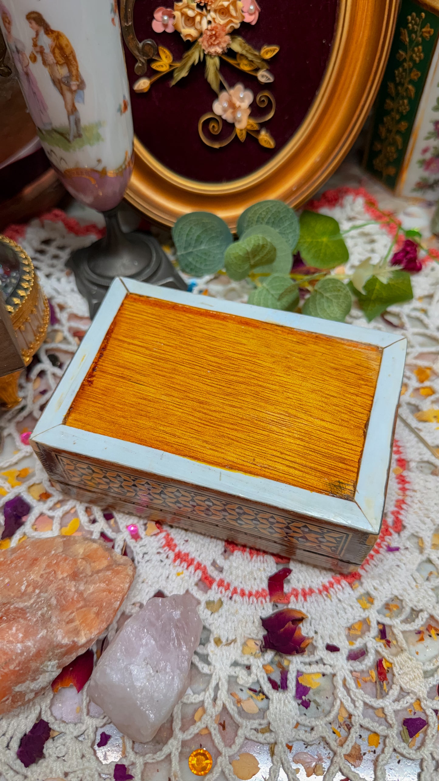 Mother of pearl inlayed stash box✨