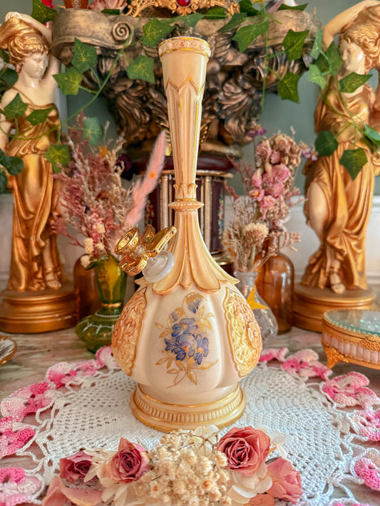 RW carved floralâ¨