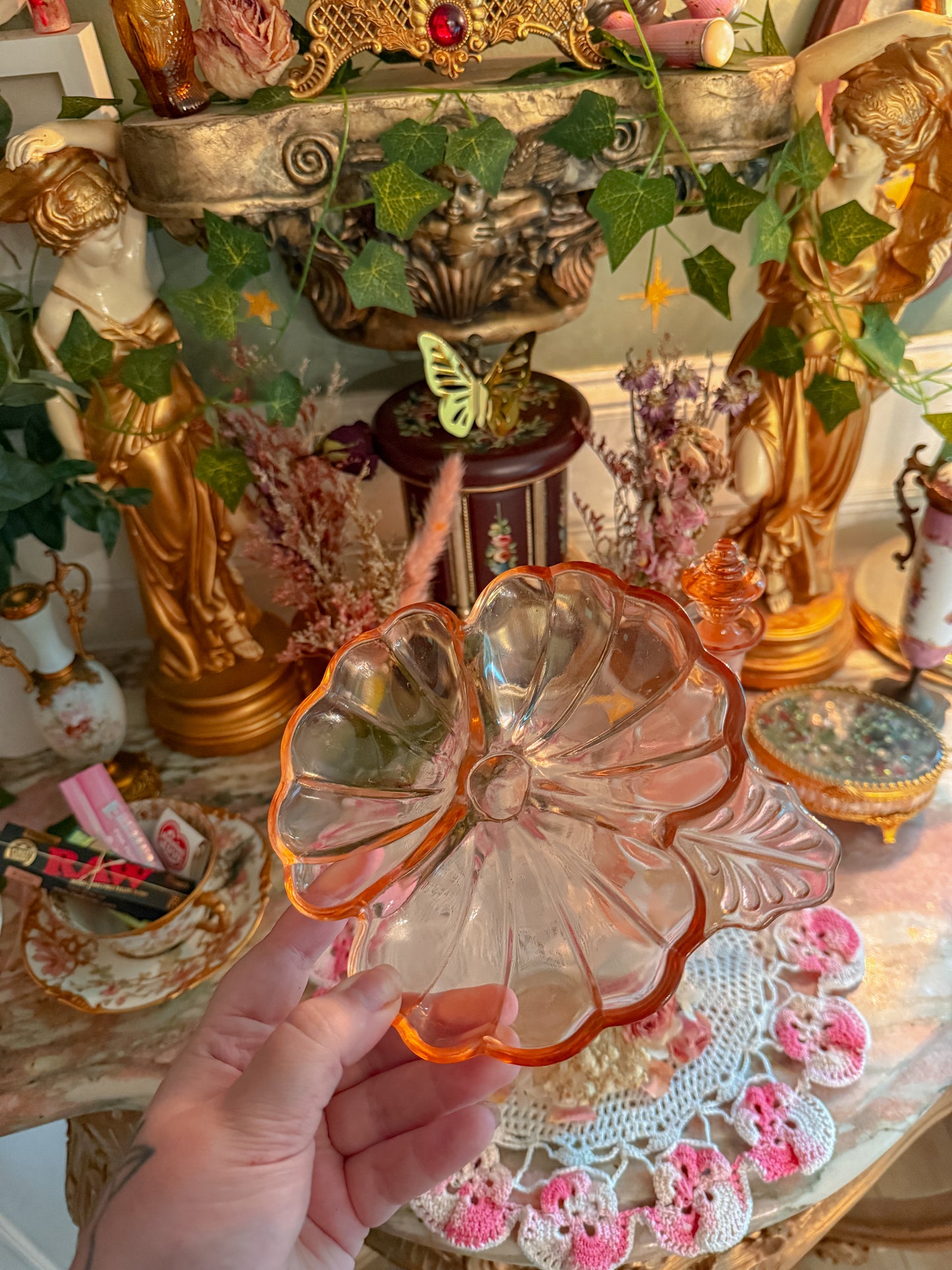 Pink depression glass set✨
