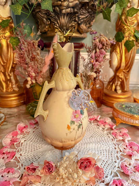 Ernst Wahliss beauty✨