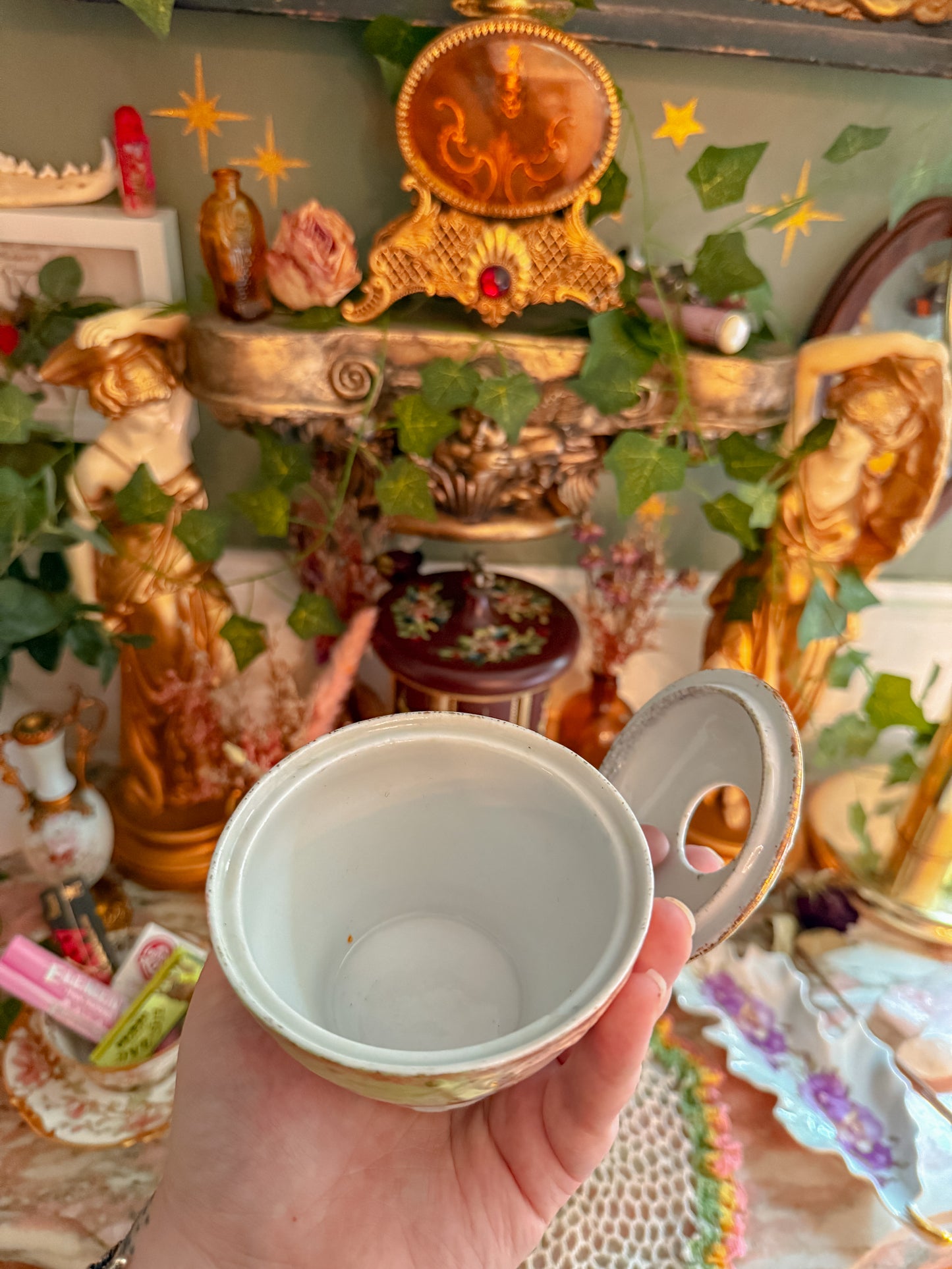 Bavarian lidded ashtray