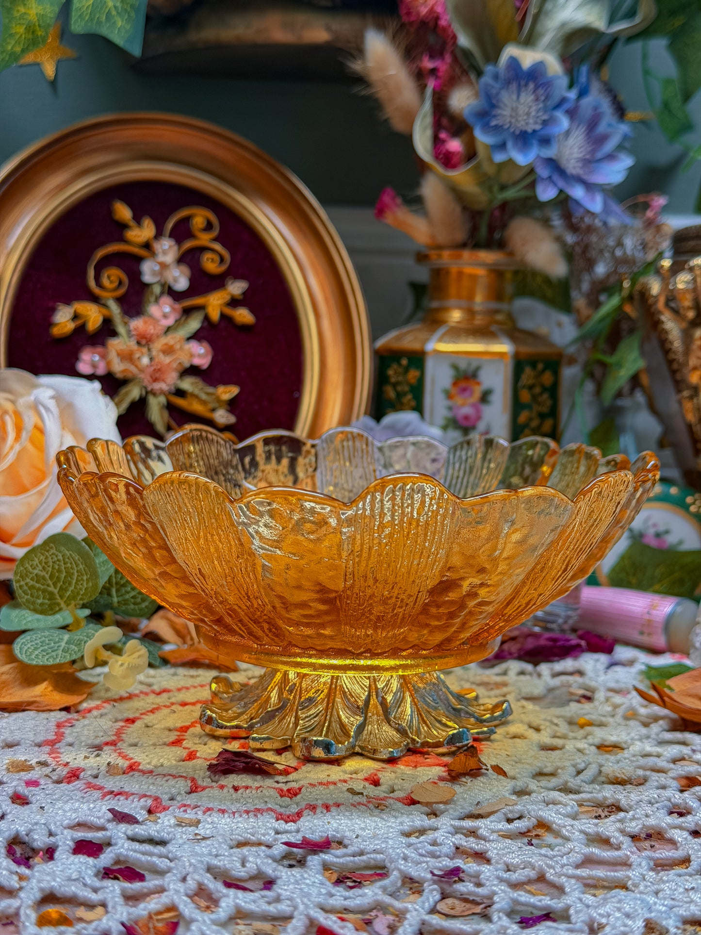 Amber floral ashtray✨