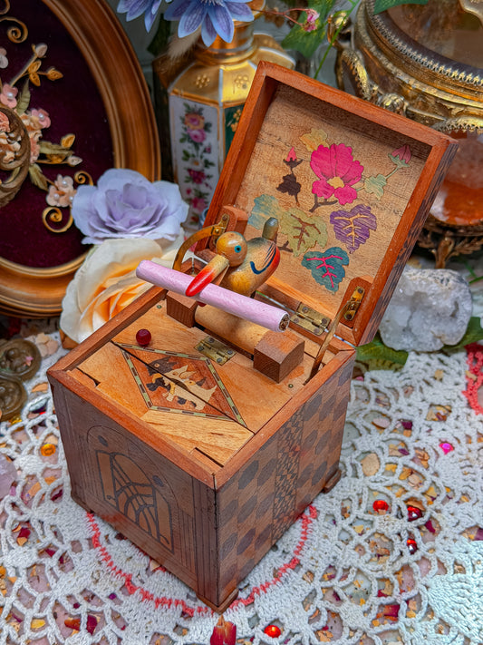 Wooden bird cigarette dispensing box✨