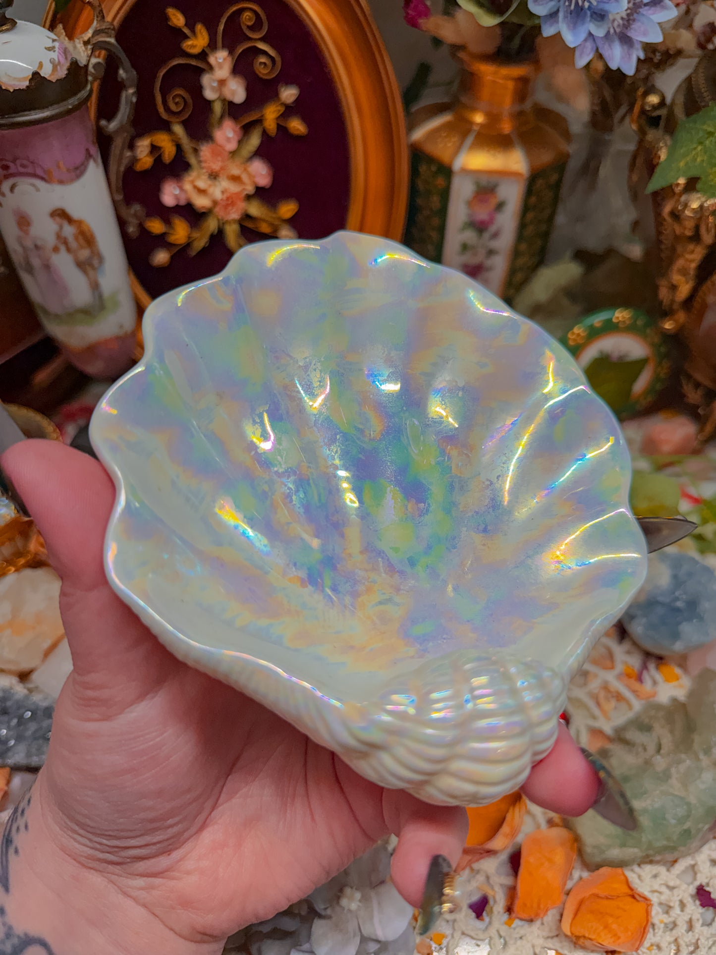 Oil Slick Seashell ashtray✨