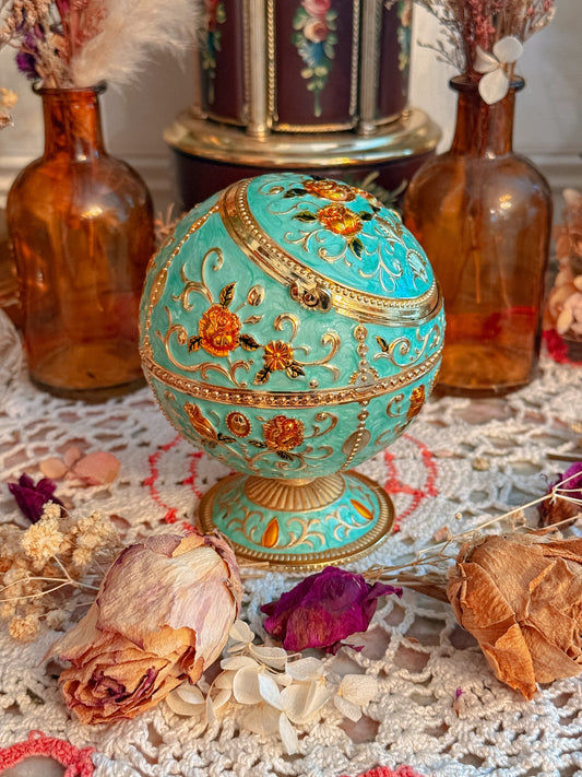 Floral globe ashtray m✨