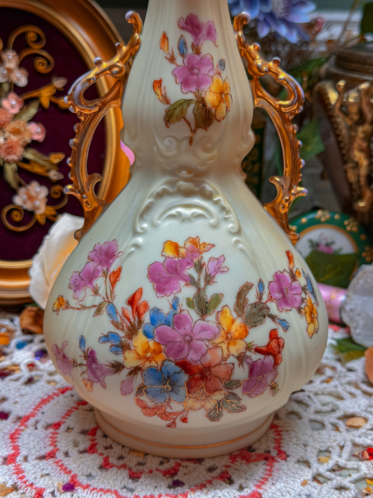 Royal Rudolstadt floral bong✨