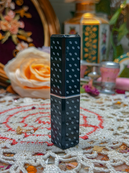 Black and silver lipstick lighter!