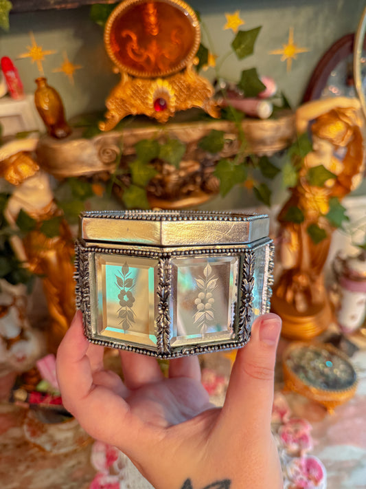 Mirrored glass stash✨