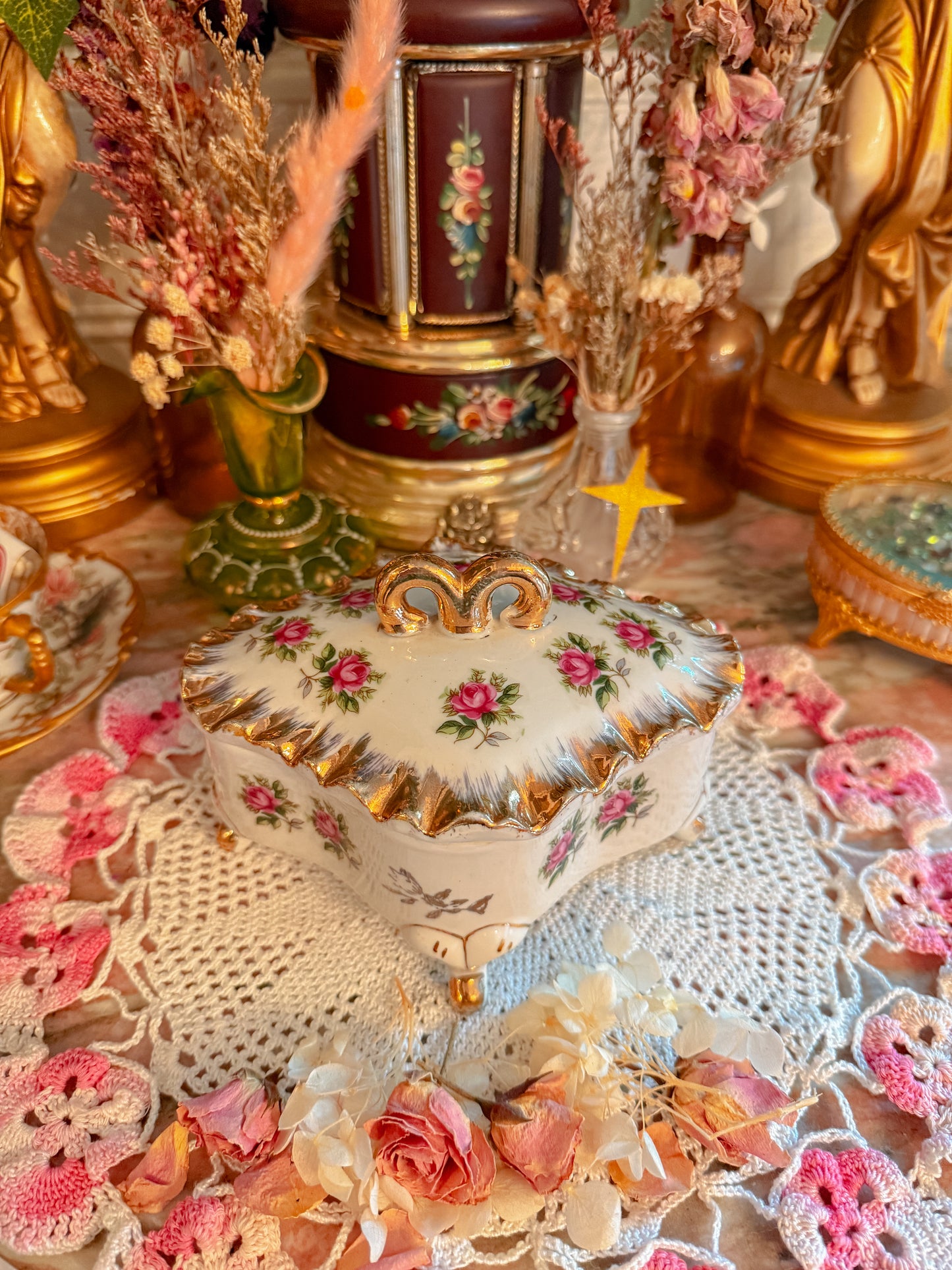 Arnart floral stash✨