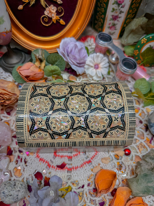 Mother of Pearl and wood stash✨