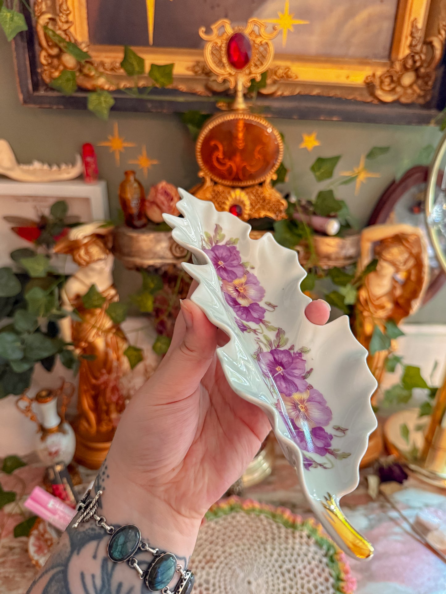 Leaf ashtray✨