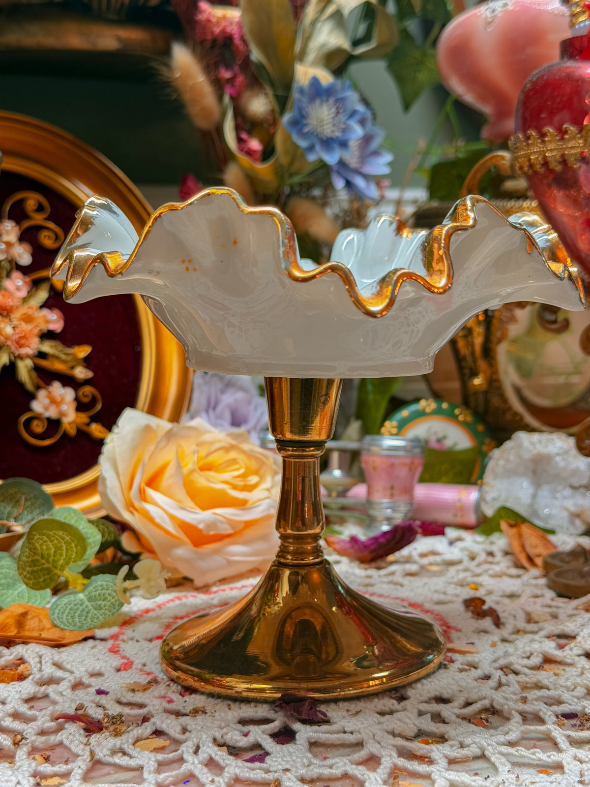 Floral pedestal ashtray✨