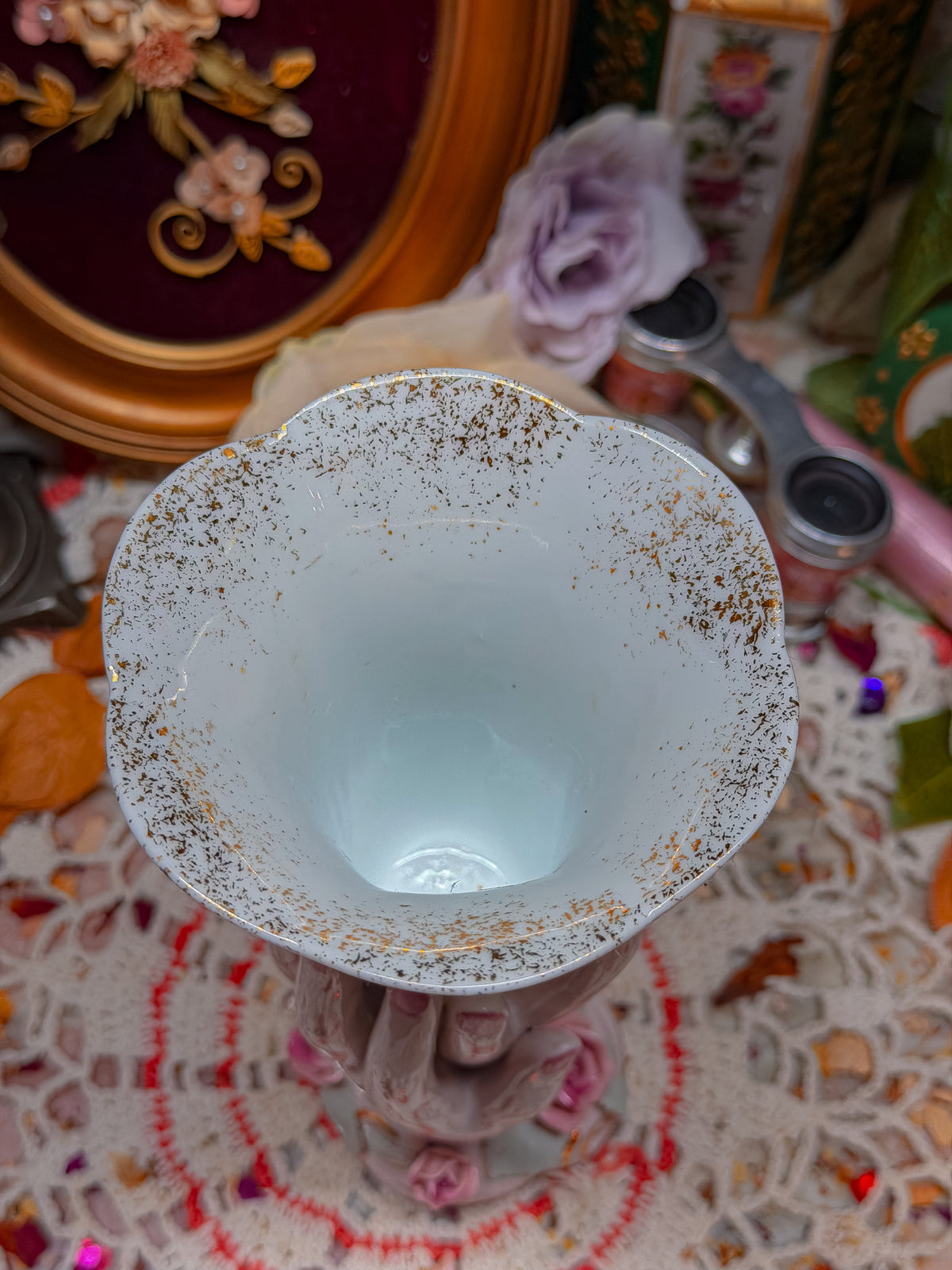 Lefton Hand pedestal floral ashtray ect✨