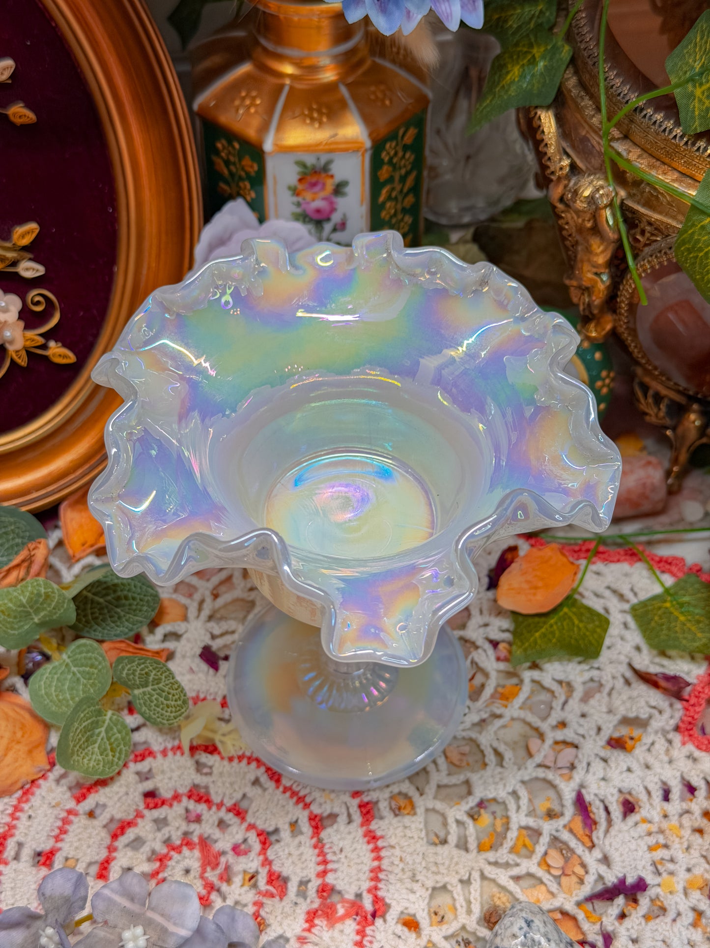 Fenton ruffled iridescent pedestal glass ashtray/dish✨