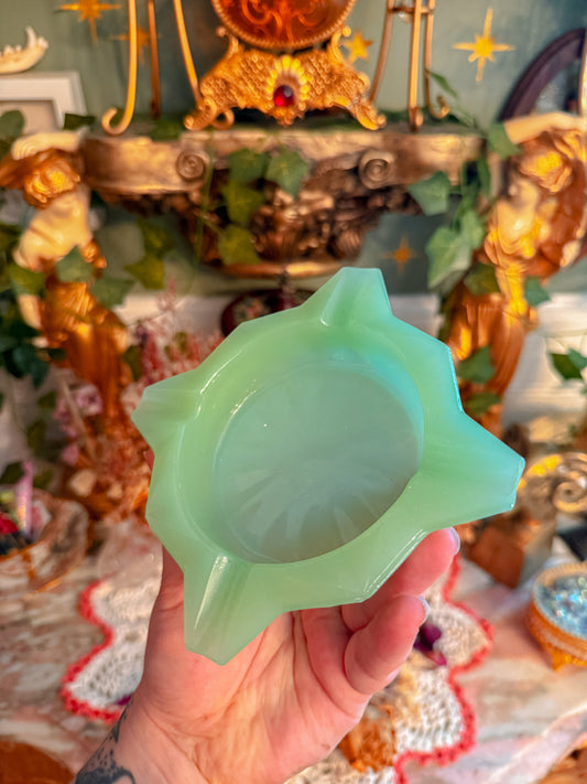 Jadeite ashtray✨