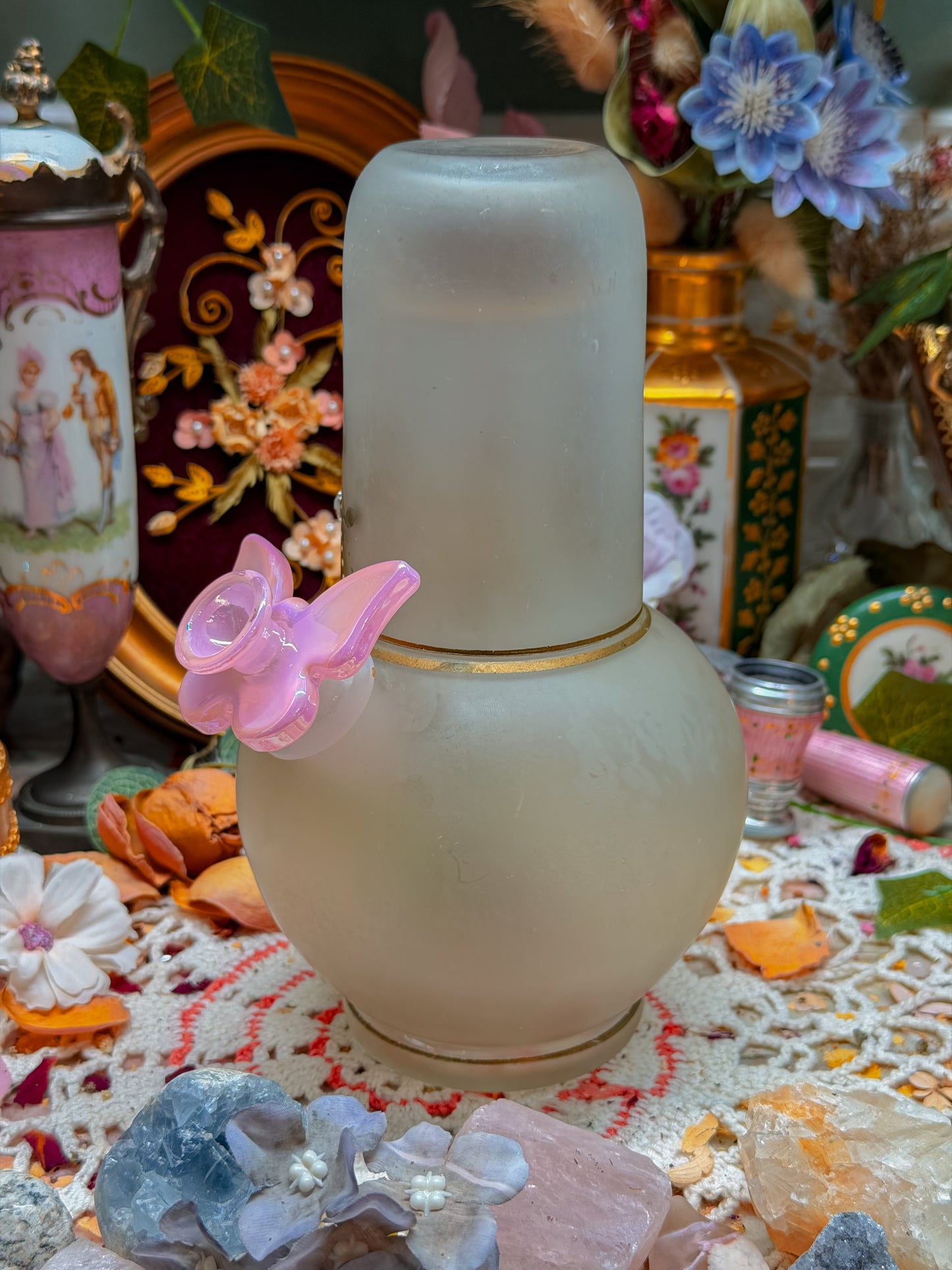 Satin glass carafe with add ons✨
