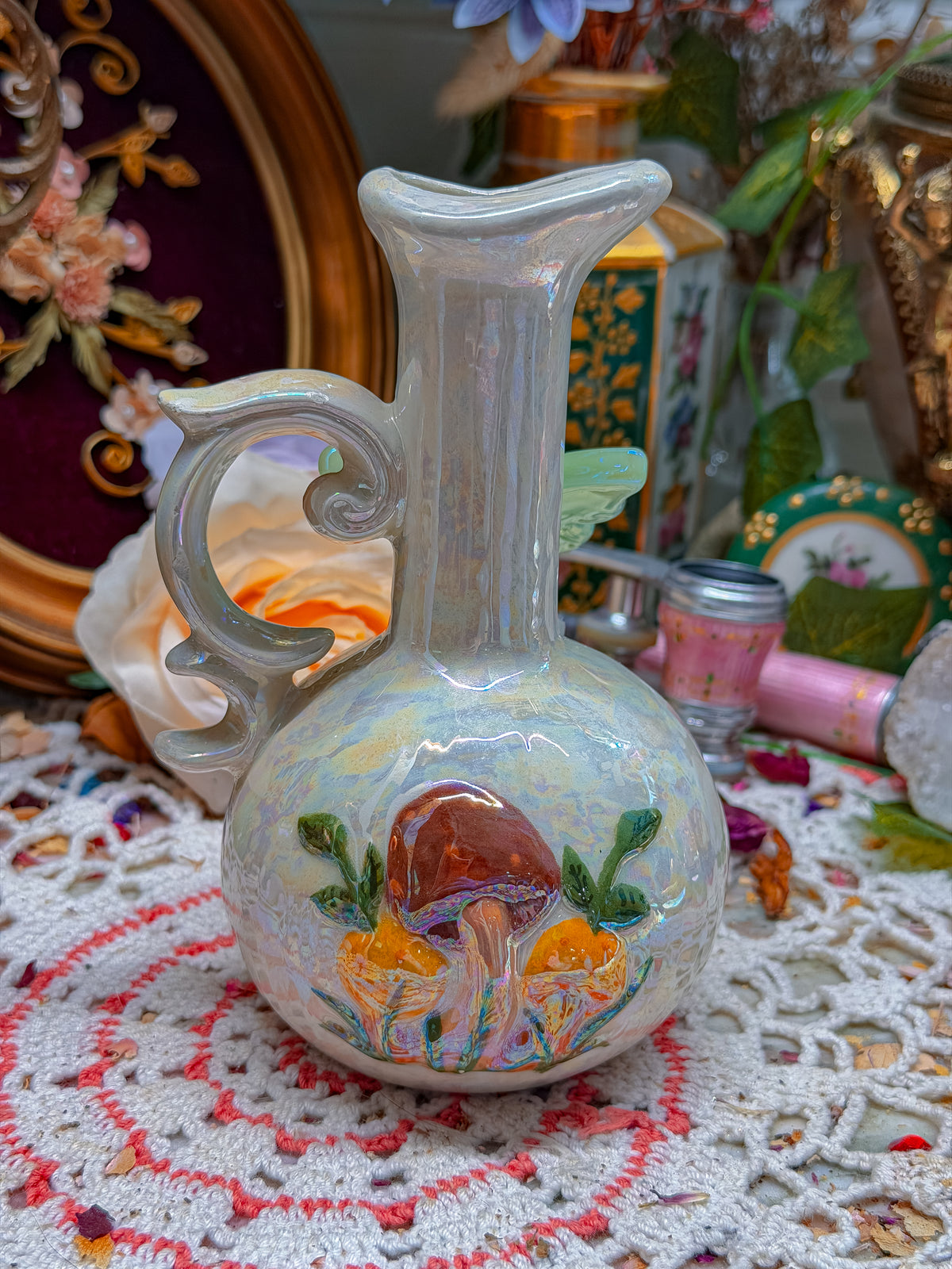 Iridescent Arnel 70s mushroom bong✨