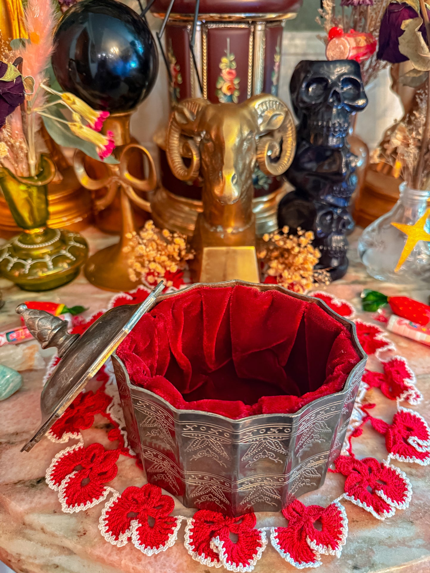 Godinger silver plate velvet lined stash✨