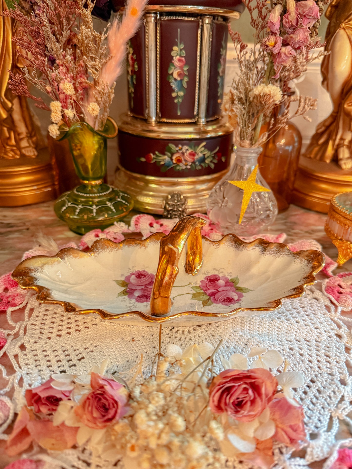 Floral handled ashtray✨