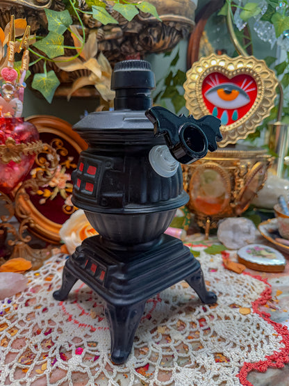 Spooky wood stove bong🕷️