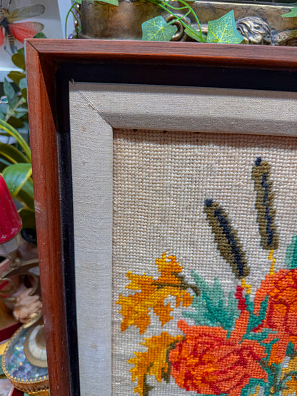 Wooden framed 70s needlepoint art✨