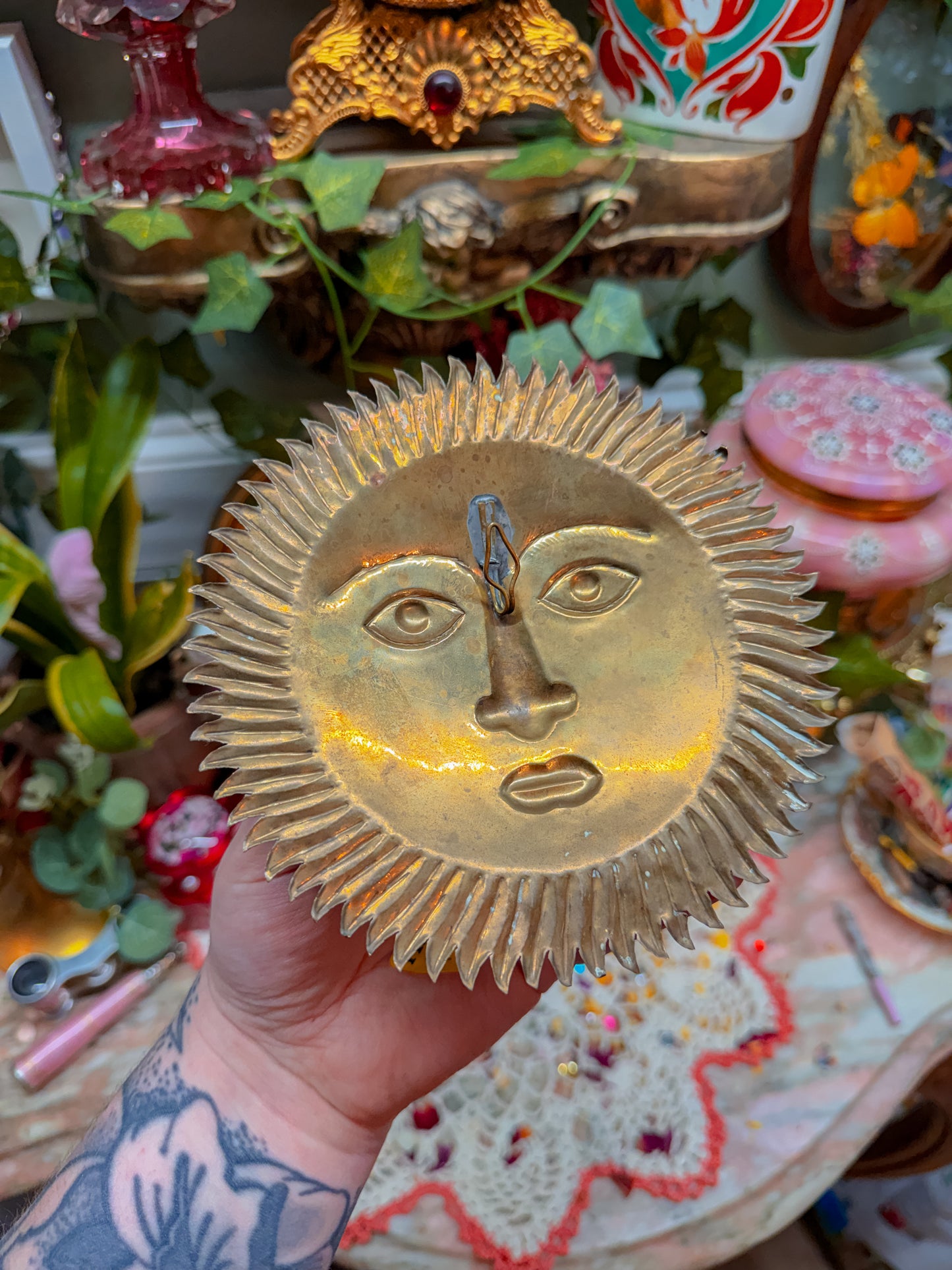 Brass sun wall hanger✨