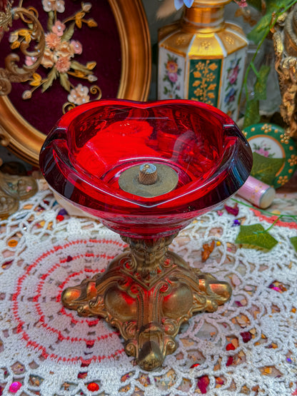 Red glass pedestal ashtray🕷️