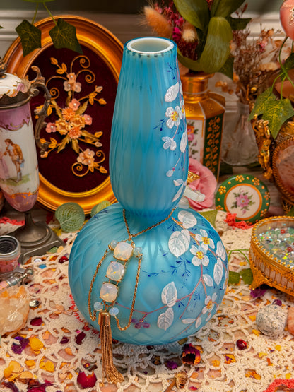 Rare Mt Washington floral with stand✨