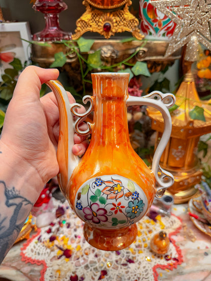 Pearlized floral teapot piece✨