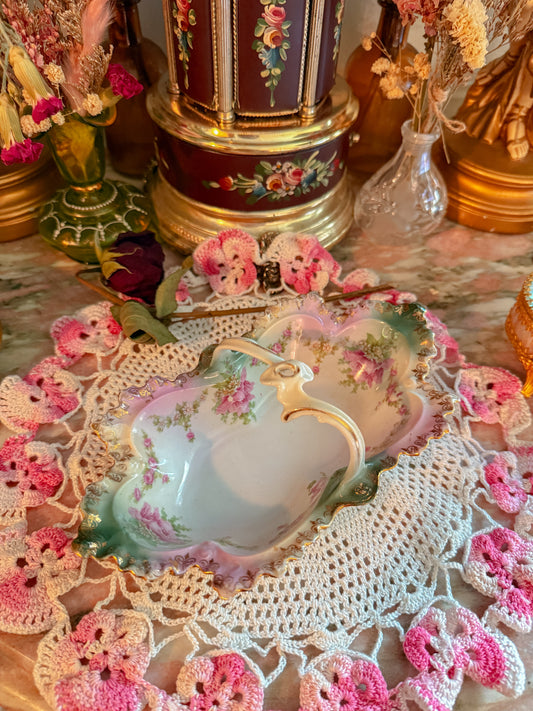 Austria floral handled ashtray✨