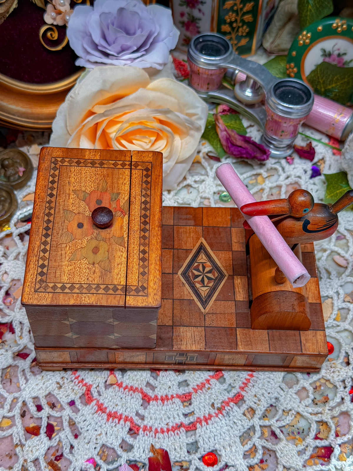Wooden cigarette bird dispensing box✨