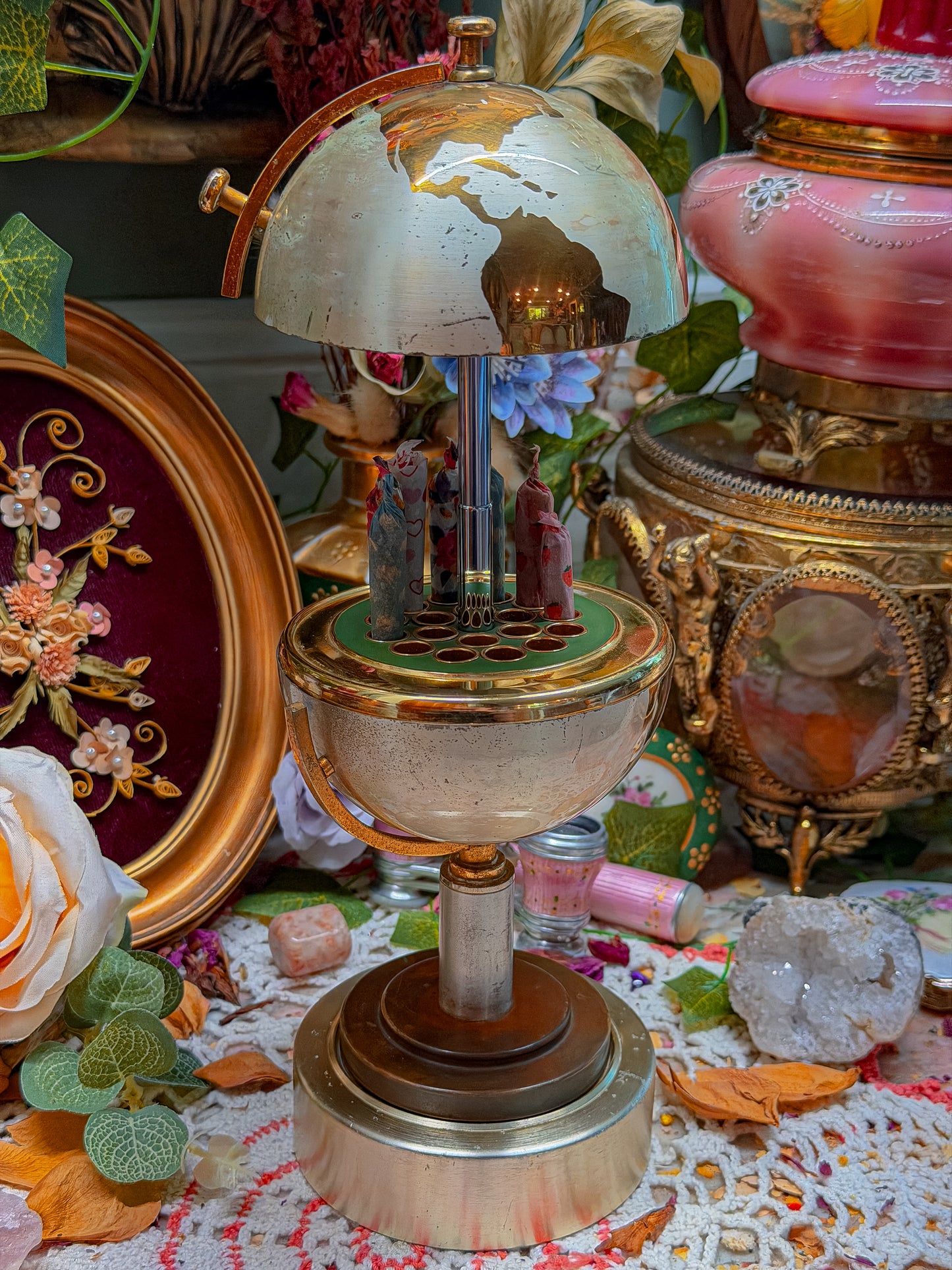 1950s musical cigarette pop up globe✨