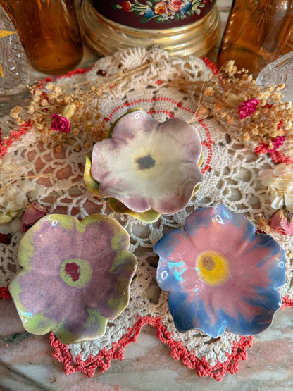 Floral pottery stacked ashtrays✨