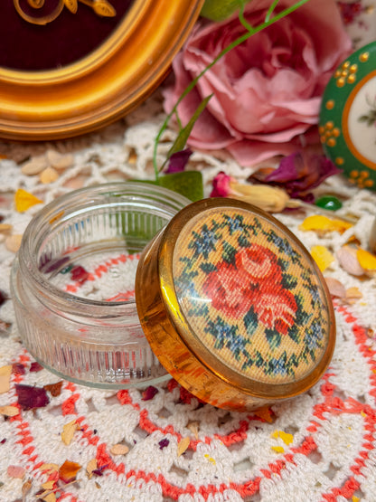 Needlepoint stash✨