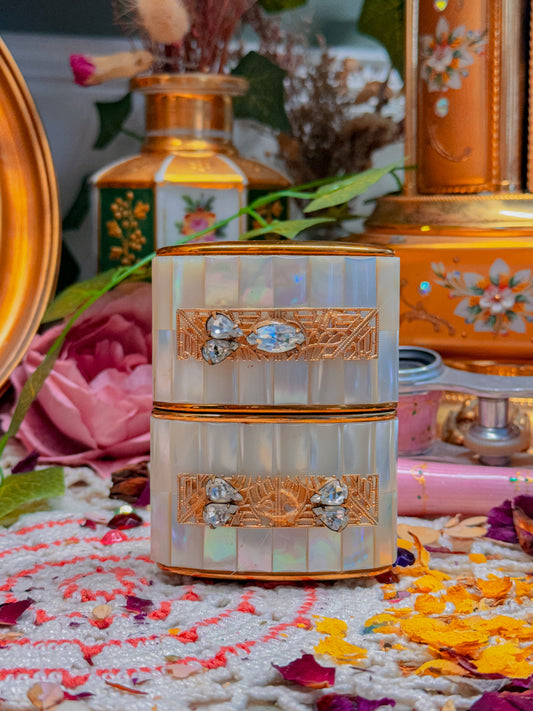 Brass and mother of pearl cigarette case/holder✨