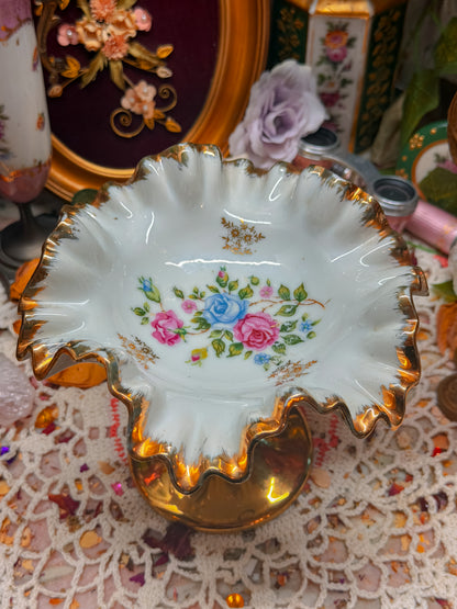 Floral pedestal ashtray✨