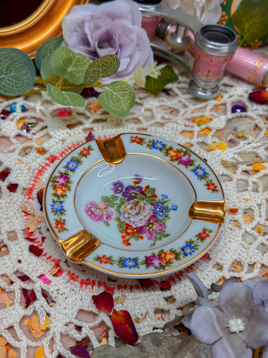 Limoges ashtray✨
