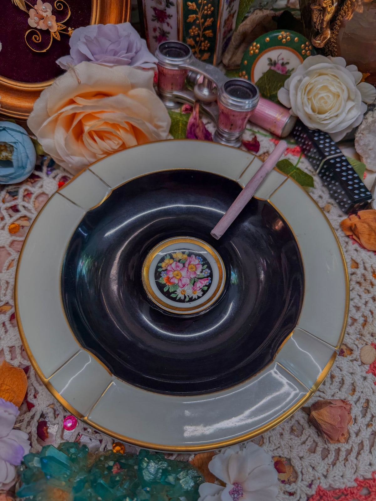 German floral Ashtray✨