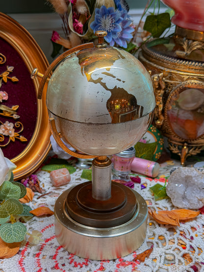 1950s musical cigarette pop up globe✨