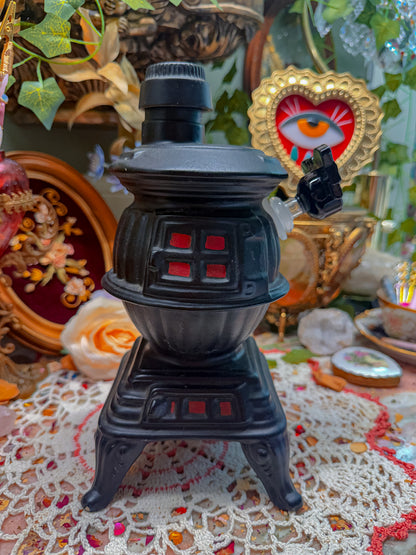 Spooky wood stove bong🕷️