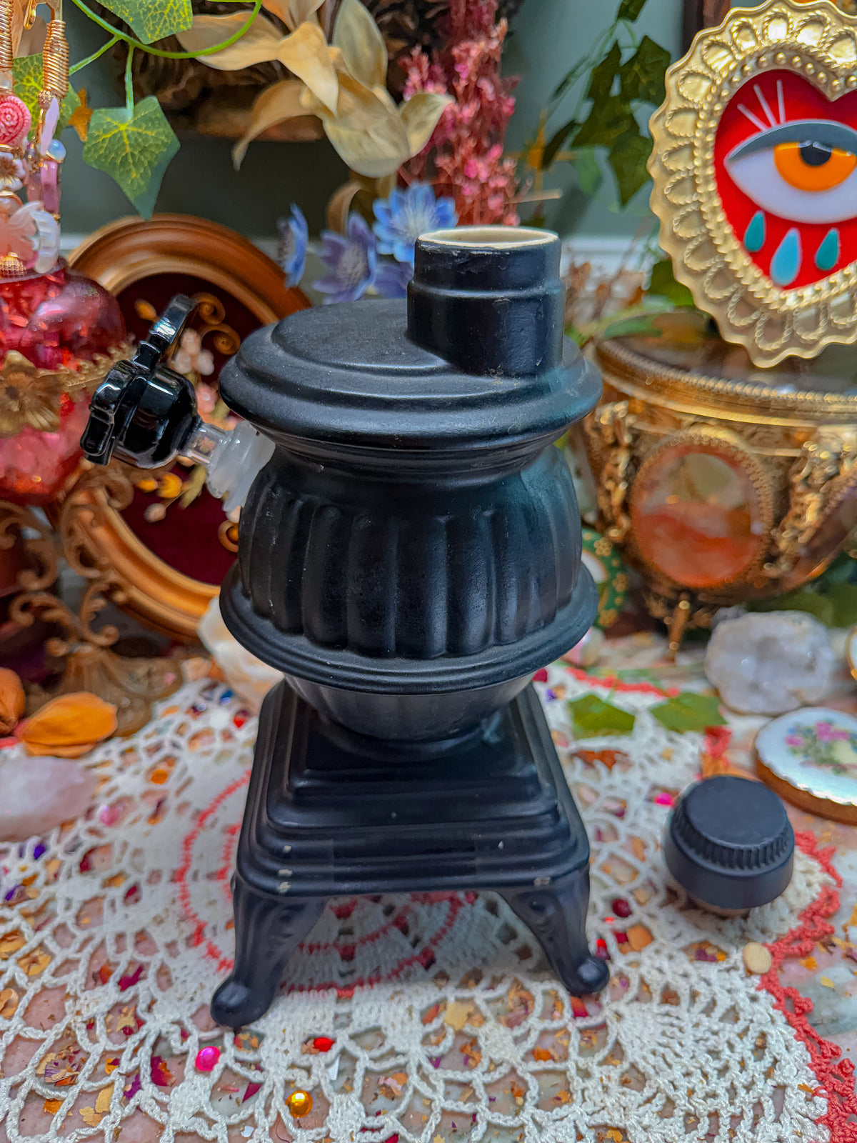 Spooky wood stove bong🕷️