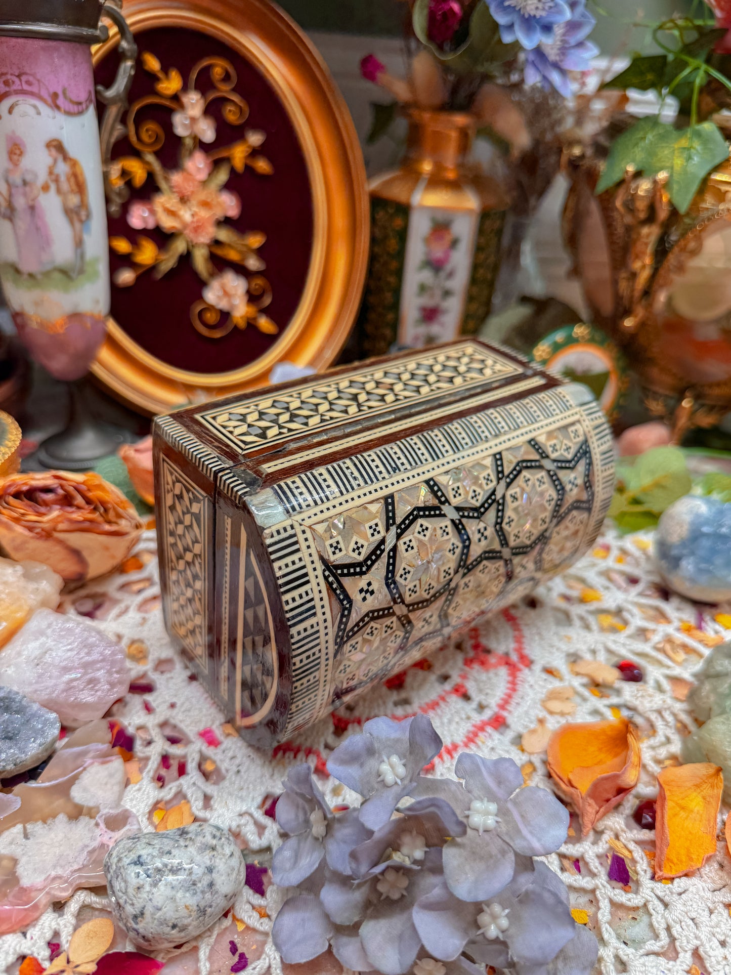 Mother of Pearl and wood stash✨