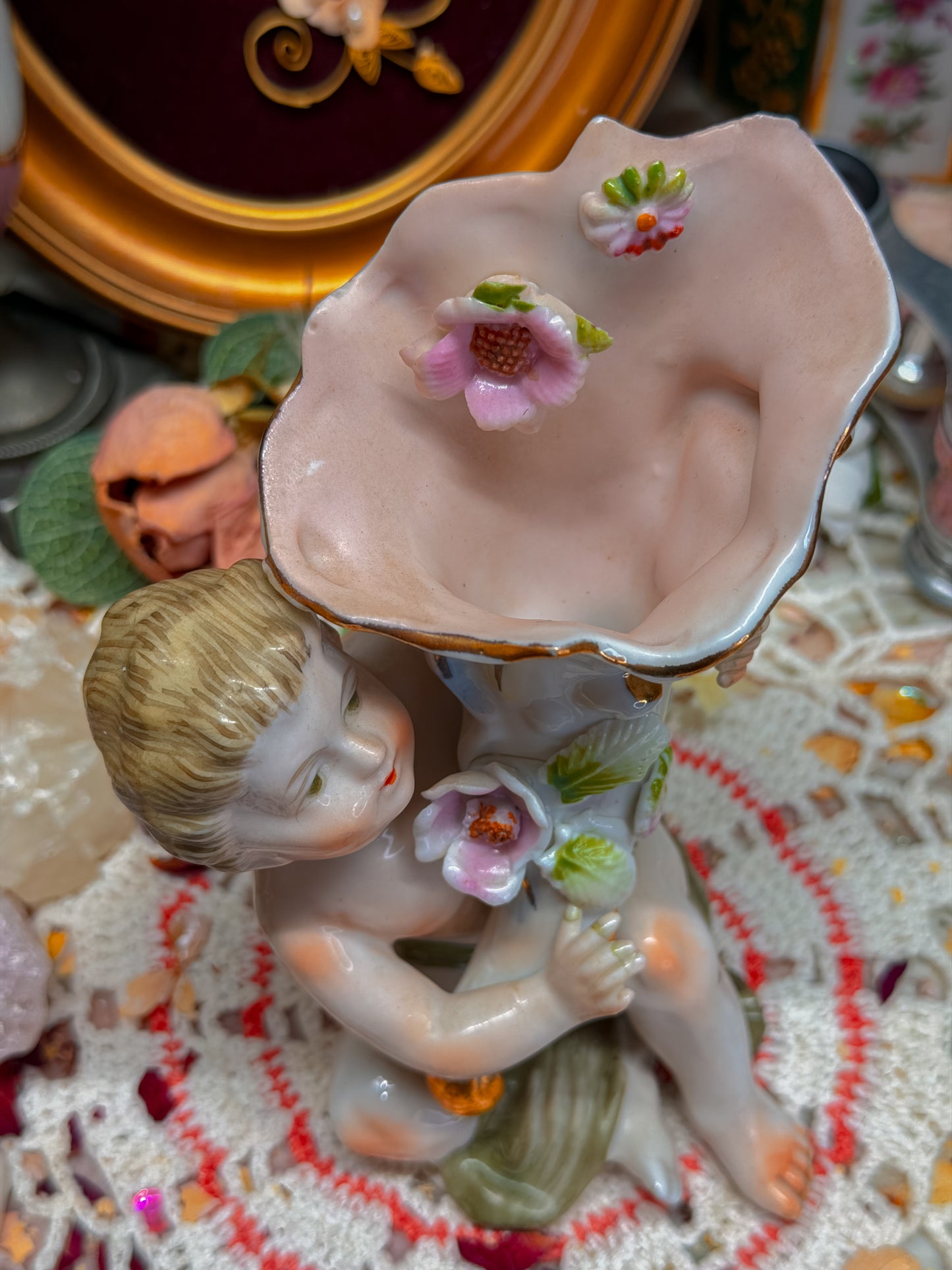 Ucago cherub ashtray✨