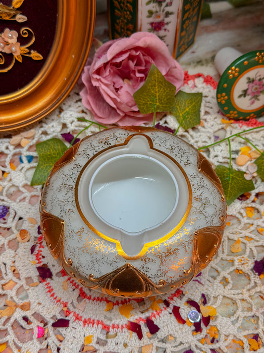 Bohemian 24k frosted glass ashtray✨