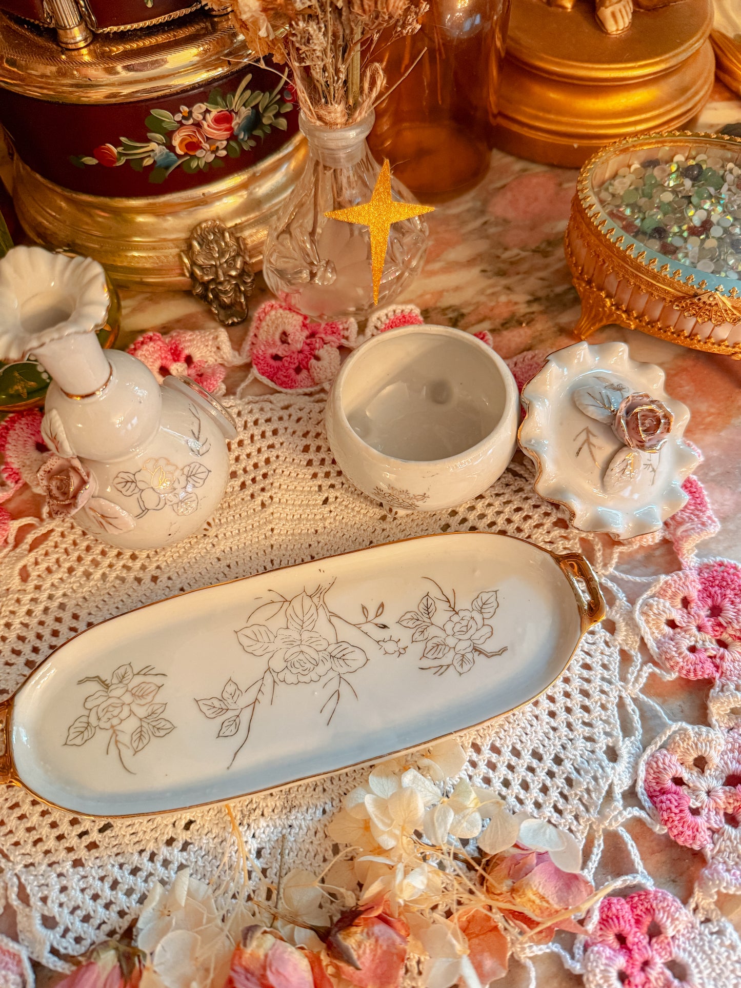 Pretty porcelain pipe set✨