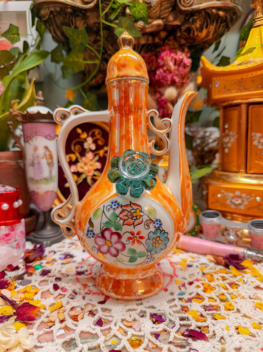 Pearlized floral teapot piece✨