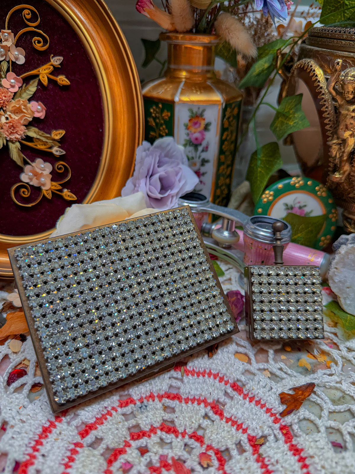 Rhinestone cigarette case and butler pocket ashtray smoke set✨