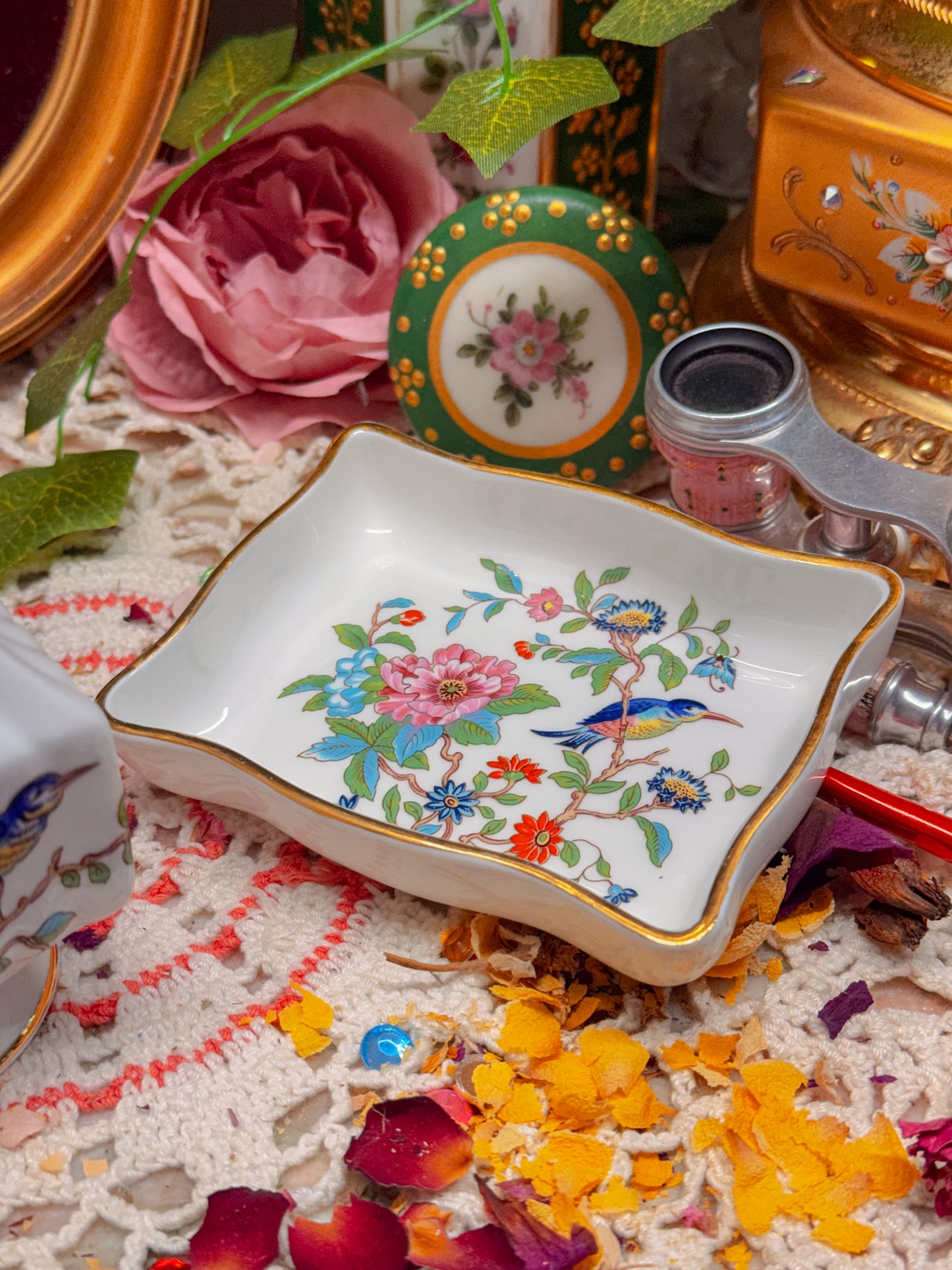 Aynsley bird/floral ashtray set✨